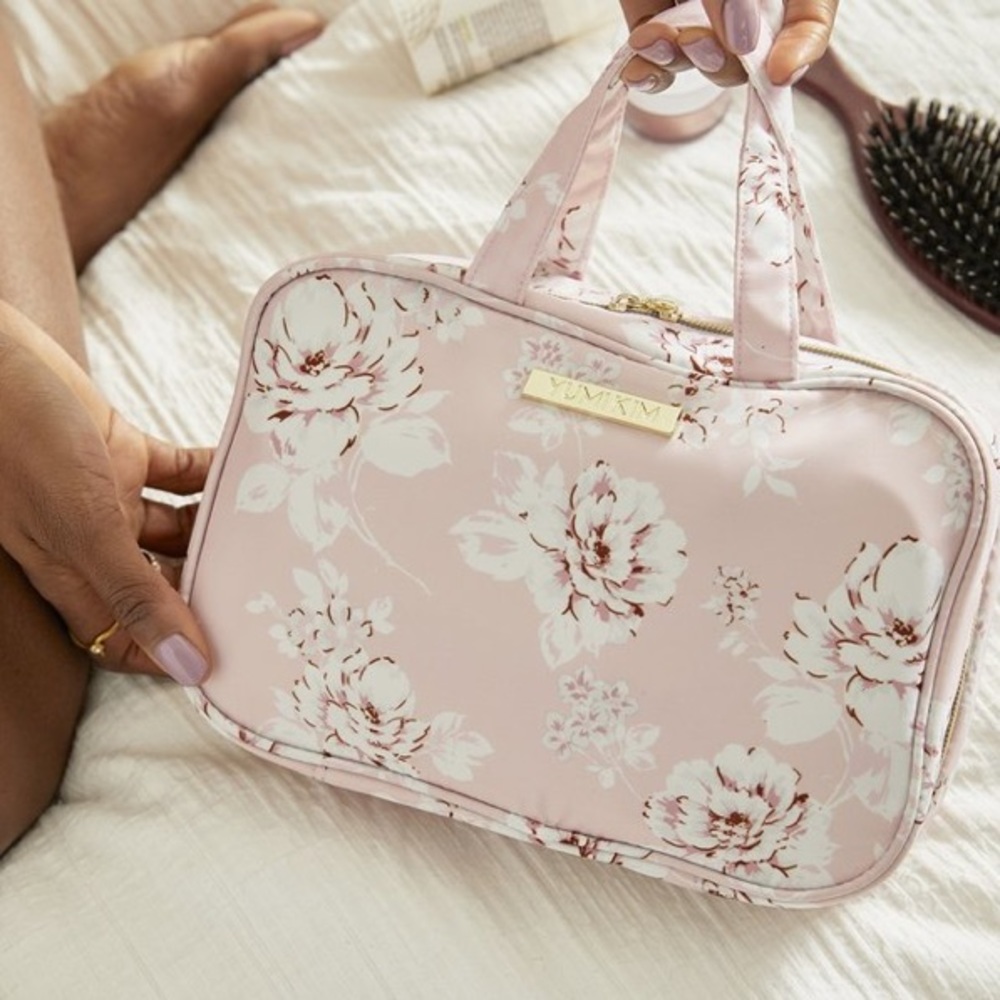 NWOT Yumi Kim French Rose Wanderlust Makeup Bag